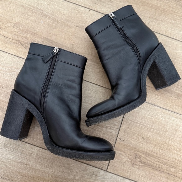 Chanel Turnlock Ankle Boots 40 - Picture 3 of 12